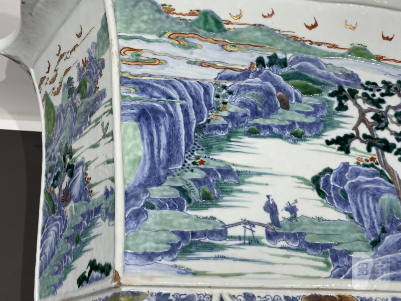清康熙 斗彩山水人物六角棱口大花盆 - 图5